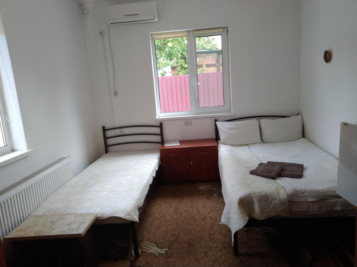 Kak V Gostinice Hadiach Exteriér fotografie